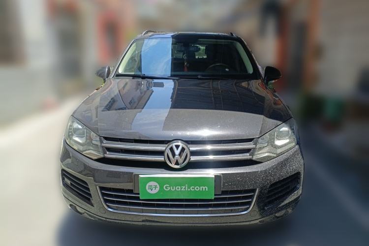 Used Volkswagen Touareg 2011 3.0 TSI Comfort Version Front