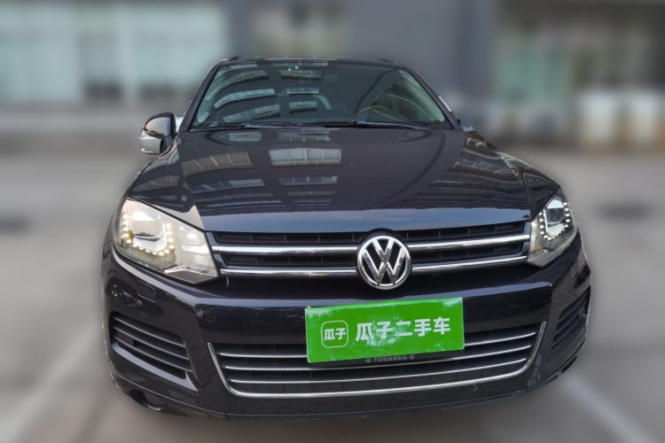 Used Volkswagen Touareg 2011 3.0 TSI Comfort Version Front