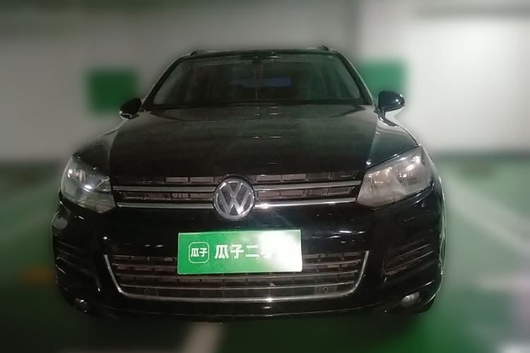 Used Volkswagen Touareg 2011 3.0 TSI Standard Version Front