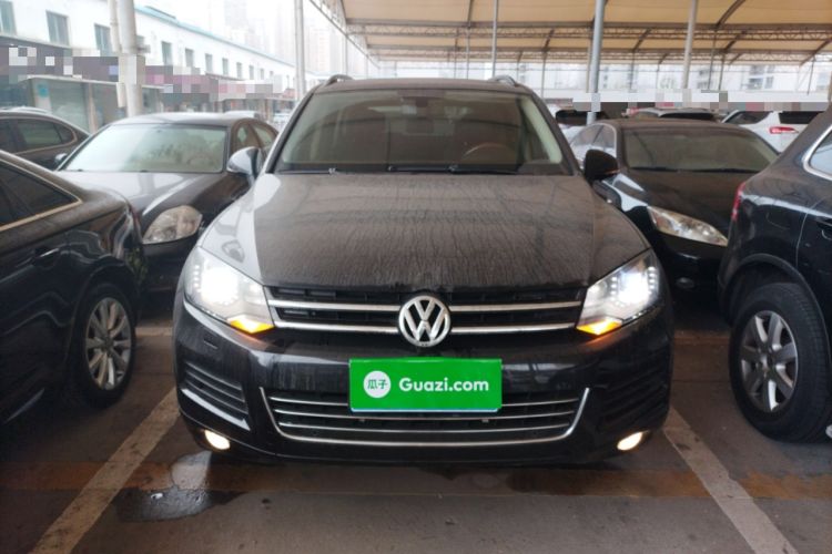 Used Volkswagen Touareg 2011 3.0 TSI Comfort Version Front