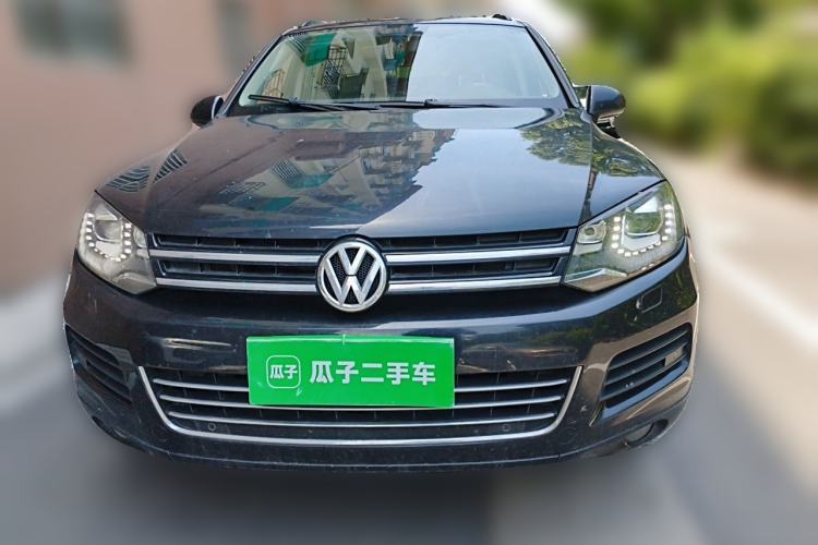 Used Volkswagen Touareg 2011 3.0 TSI High-End Version Front