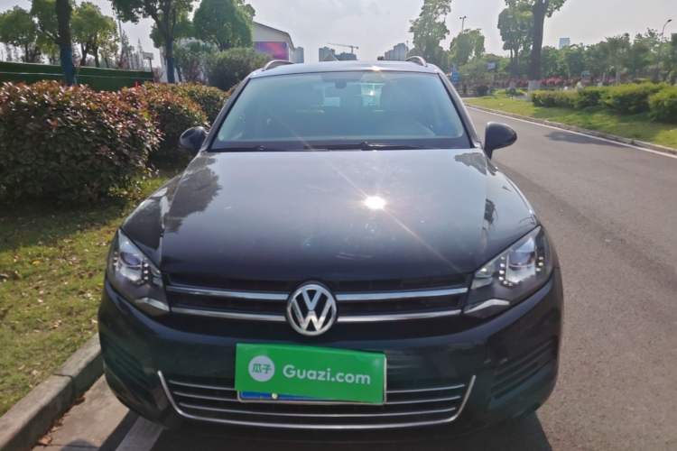 Used Volkswagen Touareg 2011 3.0 TSI Comfort Version Front