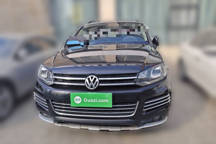 Used Volkswagen Touareg 2011 3.0 TSI Comfort Version Front