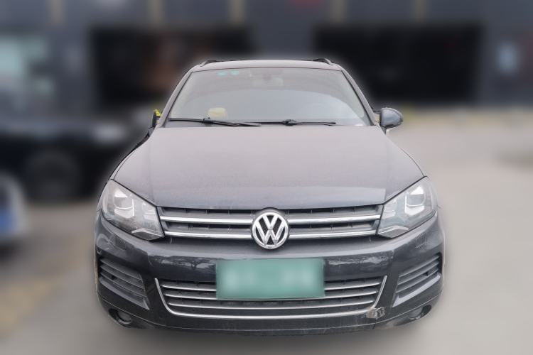 Used Volkswagen Touareg 2011 3.0 TSI Comfort Version Front