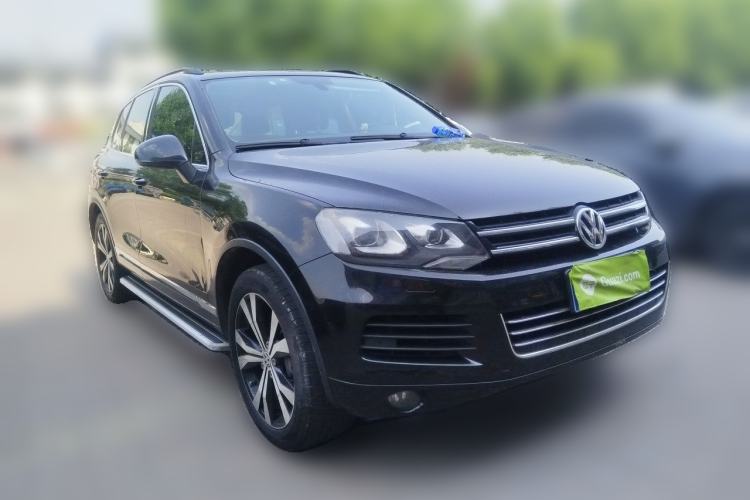 Used Volkswagen Touareg 2011 3.0 TSI Standard Version Front Right 45 Deg