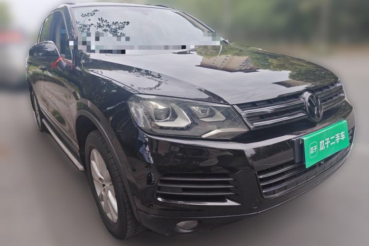 Used Volkswagen Touareg 2011 3.0 TSI Standard Version Front Right 45 Deg