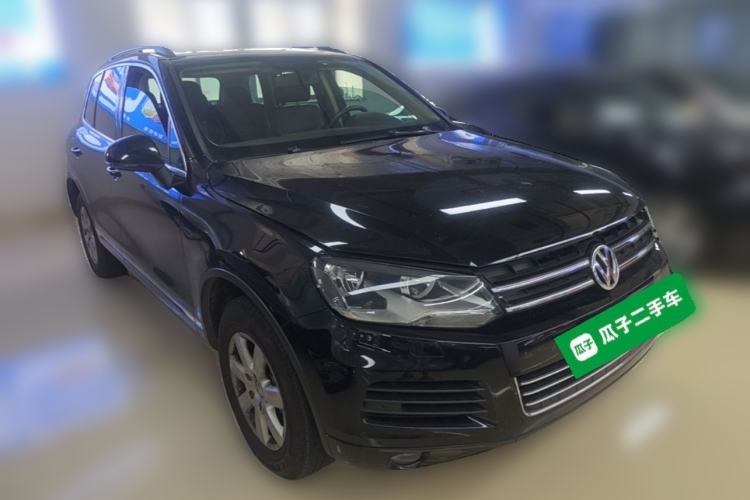Used Volkswagen Touareg 2011 3.0 TSI Standard Version Front Right 45 Deg