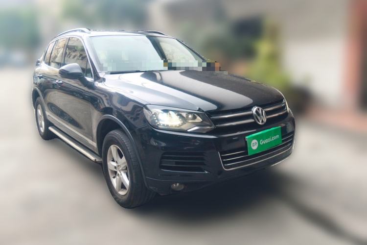 Used Volkswagen Touareg 2011 3.0 TDI Diesel Comfort Version Front Right 45 Deg