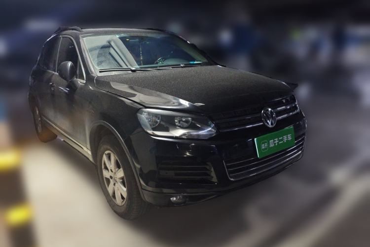 Used Volkswagen Touareg 2011 3.0 TSI Standard Version Front Right 45 Deg