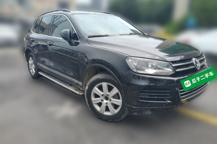 Used Volkswagen Touareg 2011 3.0 TSI Standard Version Front Right 45 Deg