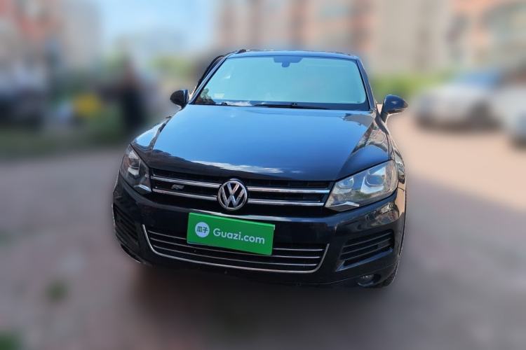 Used Volkswagen Touareg 2011 3.0 TSI High-End Version Front