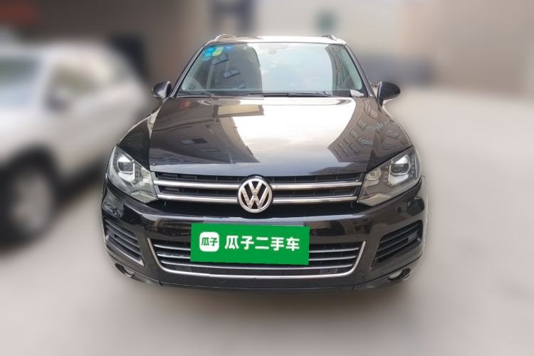 Used Volkswagen Touareg 2011 3.0 TSI Comfort Version Front