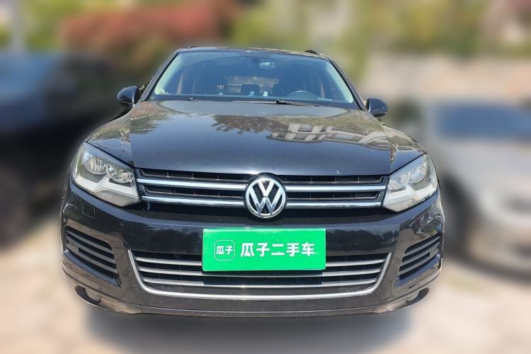 Used Volkswagen Touareg 2011 3.0 TSI Standard Version Front