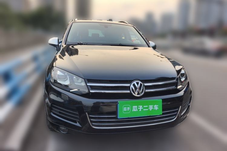 Used Volkswagen Touareg 2011 3.0 TSI High-End Version Front