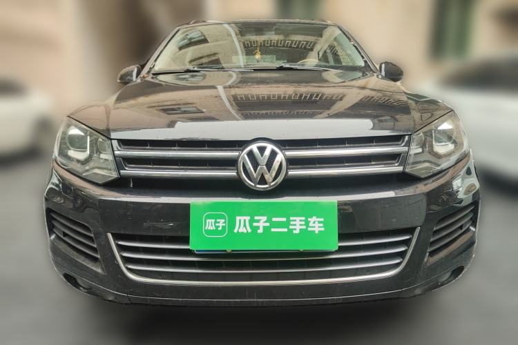 Used Volkswagen Touareg 2011 3.0 TSI High-End Version Front