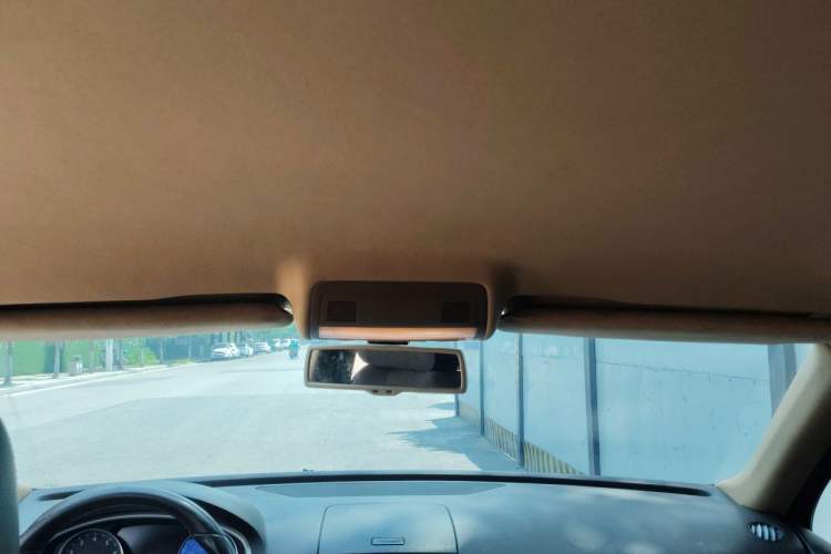 Used Volkswagen Touareg 2011 3.0 TSI Standard Version Headliner