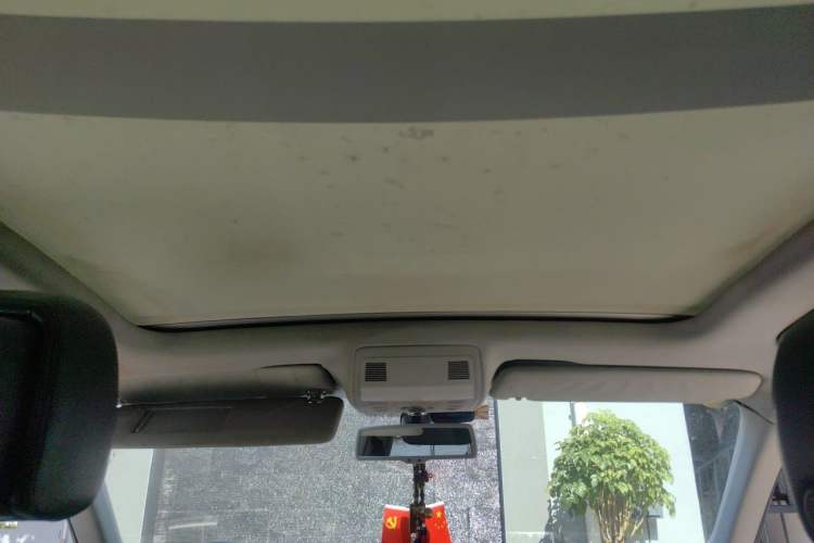 Used Volkswagen Touareg 2011 3.0 TDI Diesel Comfort Version Headliner