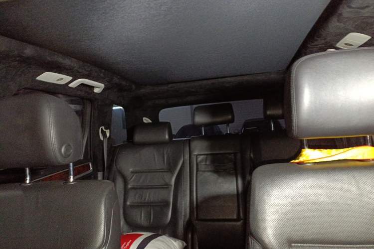 Used Volkswagen Touareg 2011 3.0 TSI Comfort Version Headliner