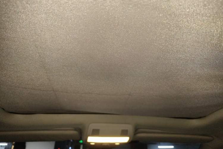 Used Volkswagen Touareg 2011 3.0 TSI Luxury Edition Headliner