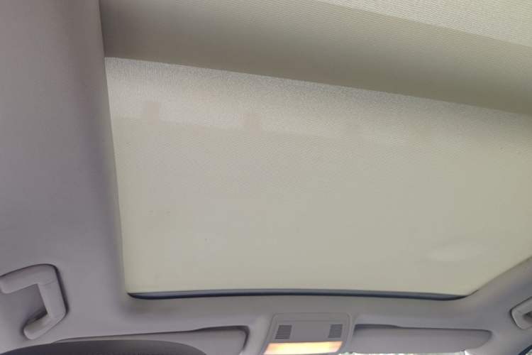 Used Volkswagen Touareg 2011 3.0 TSI High-End Version Headliner