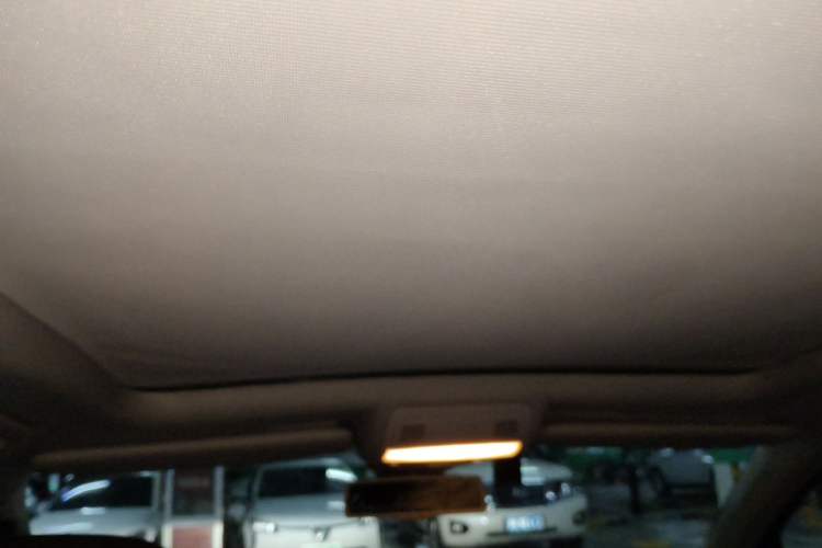 Used Volkswagen Touareg 2011 3.0 TSI Luxury Edition Headliner