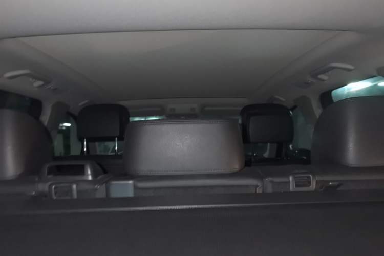Used Volkswagen Touareg 2011 3.0 TSI Standard Version Headliner