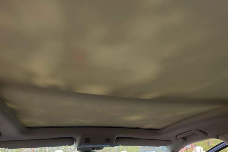 Used Volkswagen Touareg 2011 3.0 TSI Hybrid Headliner