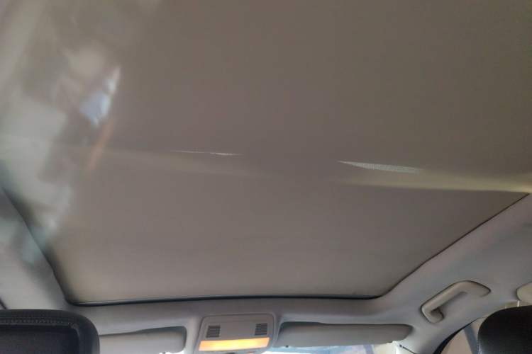 Used Volkswagen Touareg 2011 3.0 TSI Comfort Version Headliner
