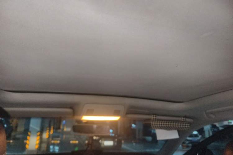 Used Volkswagen Touareg 2011 3.0 TSI Standard Version Headliner