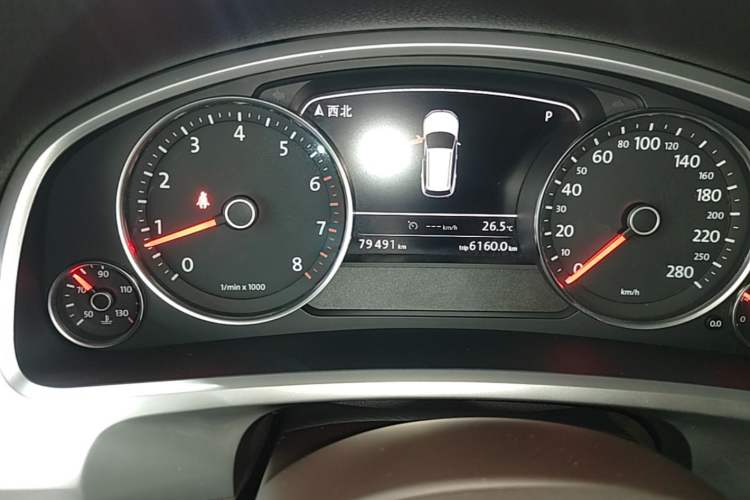 Used Volkswagen Touareg 2011 3.0 TSI Comfort Version Instrument Cluster