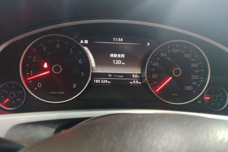 Used Volkswagen Touareg 2011 3.0 TSI Comfort Version Instrument Cluster