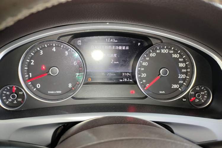 Used Volkswagen Touareg 2011 3.0 TSI Standard Version Instrument Cluster