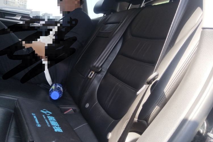 Used Volkswagen Touareg 2011 3.0 TSI Standard Version Left Rear Seat