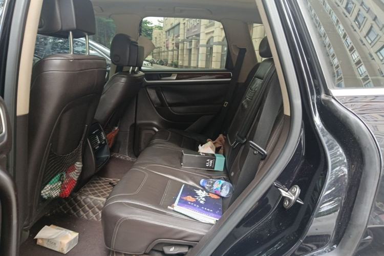 Used Volkswagen Touareg 2011 3.0 TDI Diesel Standard Version Left Rear Seat