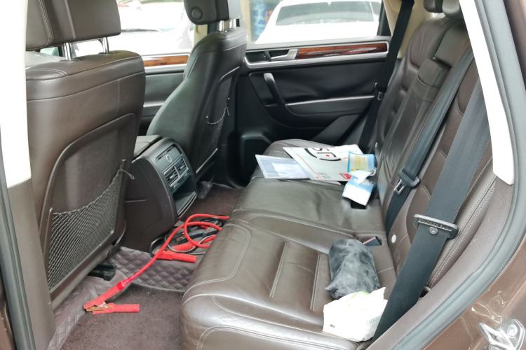 Used Volkswagen Touareg 2011 3.0 TSI Standard Version Left Rear Seat