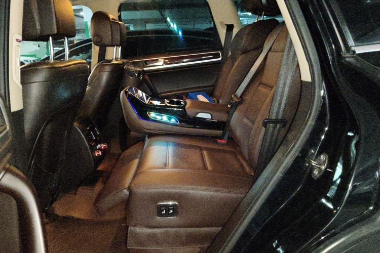 Used Volkswagen Touareg 2011 3.0 TSI Luxury Edition Left Rear Seat