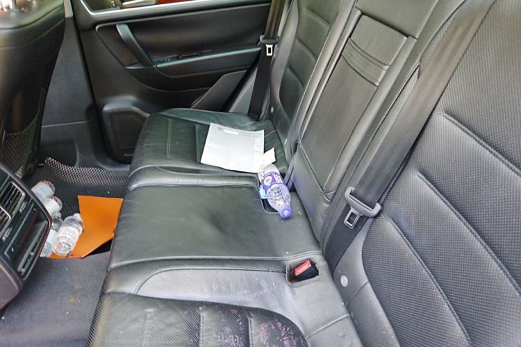 Used Volkswagen Touareg 2011 3.0 TSI High-End Version Left Rear Seat