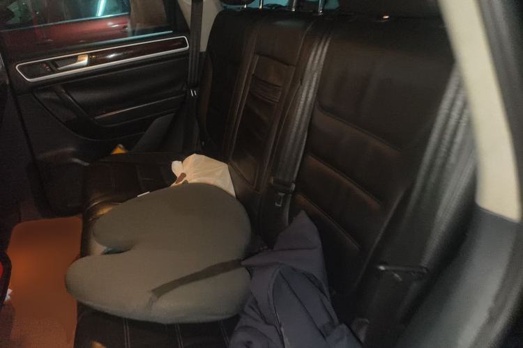 Used Volkswagen Touareg 2011 3.0 TSI Standard Version Left Rear Seat