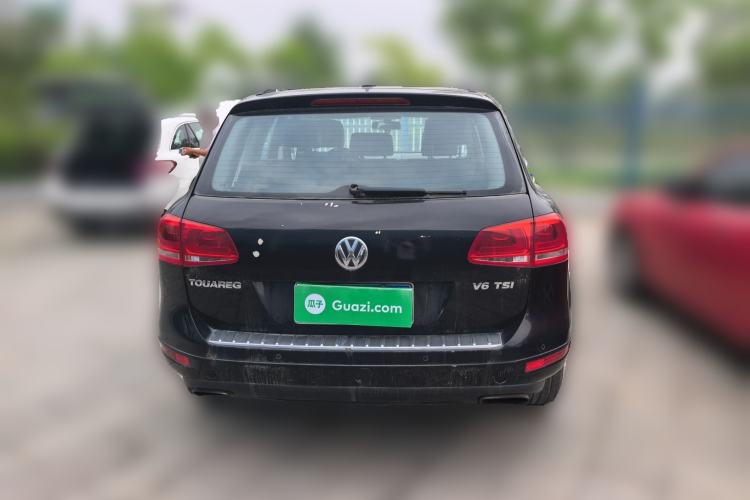 Used Volkswagen Touareg 2011 3.0 TSI Standard Version Rear
