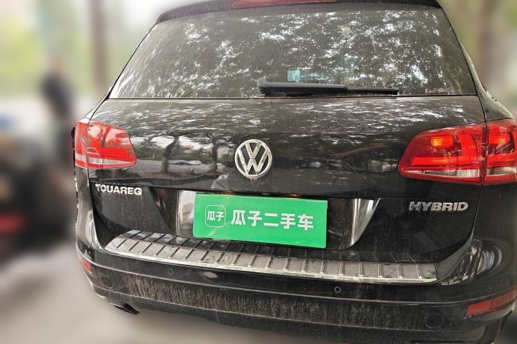 Used Volkswagen Touareg 2011 3.0 TSI Hybrid Rear