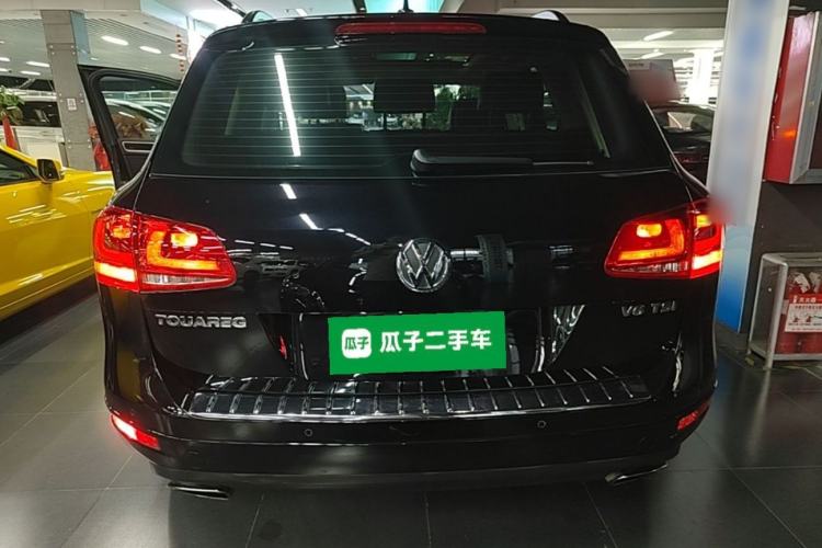Used Volkswagen Touareg 2011 3.0 TSI Comfort Version Rear