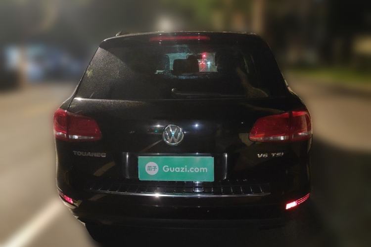Used Volkswagen Touareg 2011 3.0 TSI High-End Version Rear