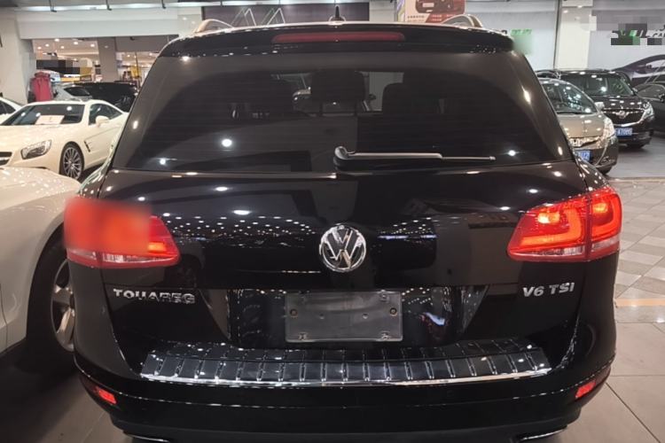 Used Volkswagen Touareg 2011 3.0 TSI Comfort Version Rear