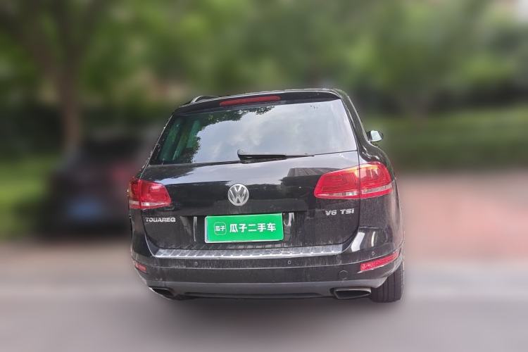 Used Volkswagen Touareg 2011 3.0 TSI High-End Version Rear