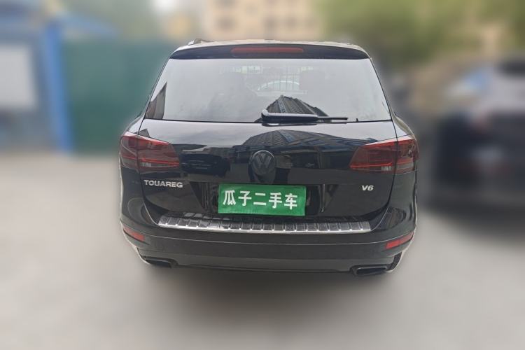 Used Volkswagen Touareg 2011 3.0 TSI High-End Version Rear