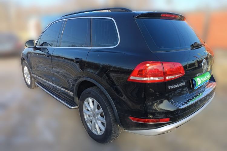 Used Volkswagen Touareg 2011 3.0 TSI Comfort Version Rear Left 45 Deg