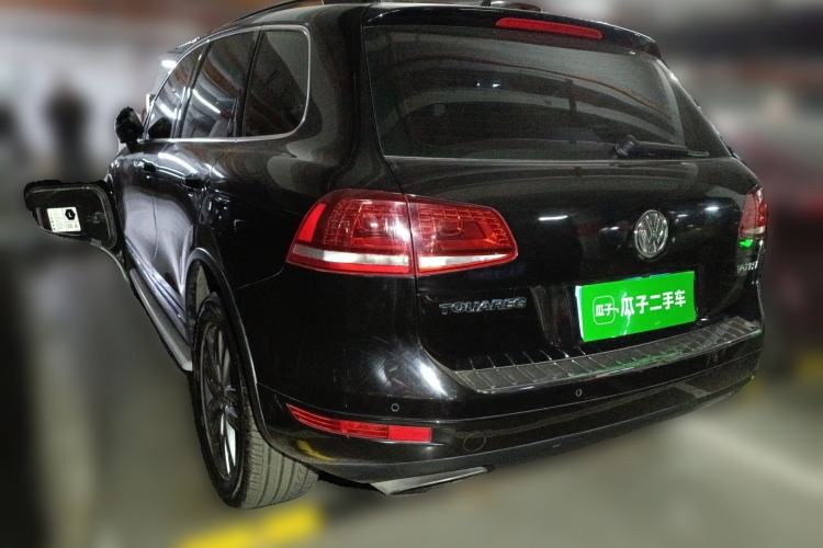 Used Volkswagen Touareg 2011 3.0 TSI Comfort Version Rear Left 45 Deg