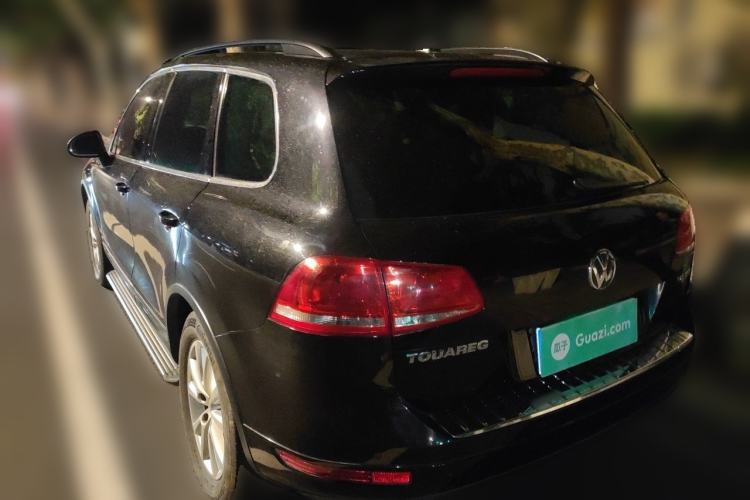 Used Volkswagen Touareg 2011 3.0 TSI High-End Version Rear Left 45 Deg