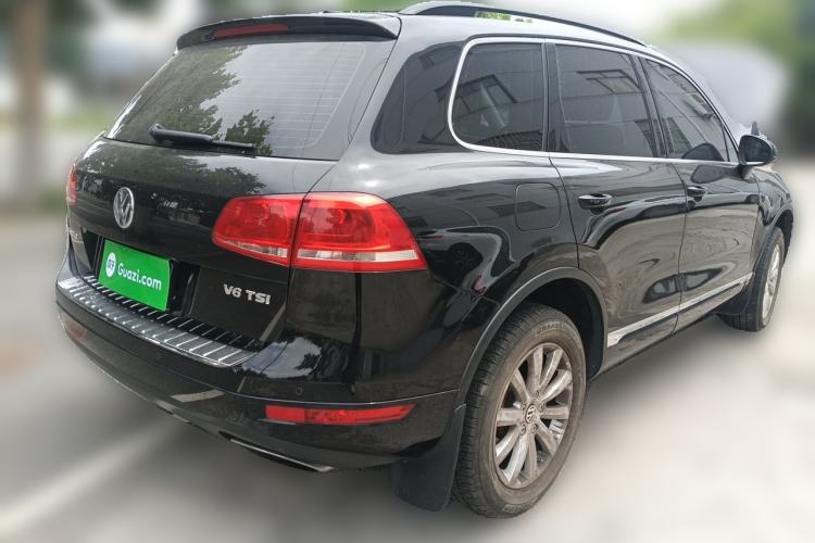 Used Volkswagen Touareg 2011 3.0 TSI Comfort Version Rear Left 45 Deg
