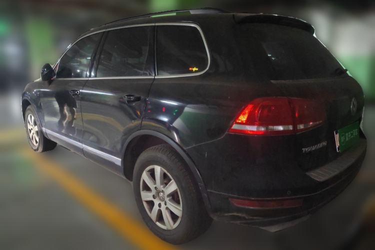 Used Volkswagen Touareg 2011 3.0 TSI Comfort Version Rear Left 45 Deg